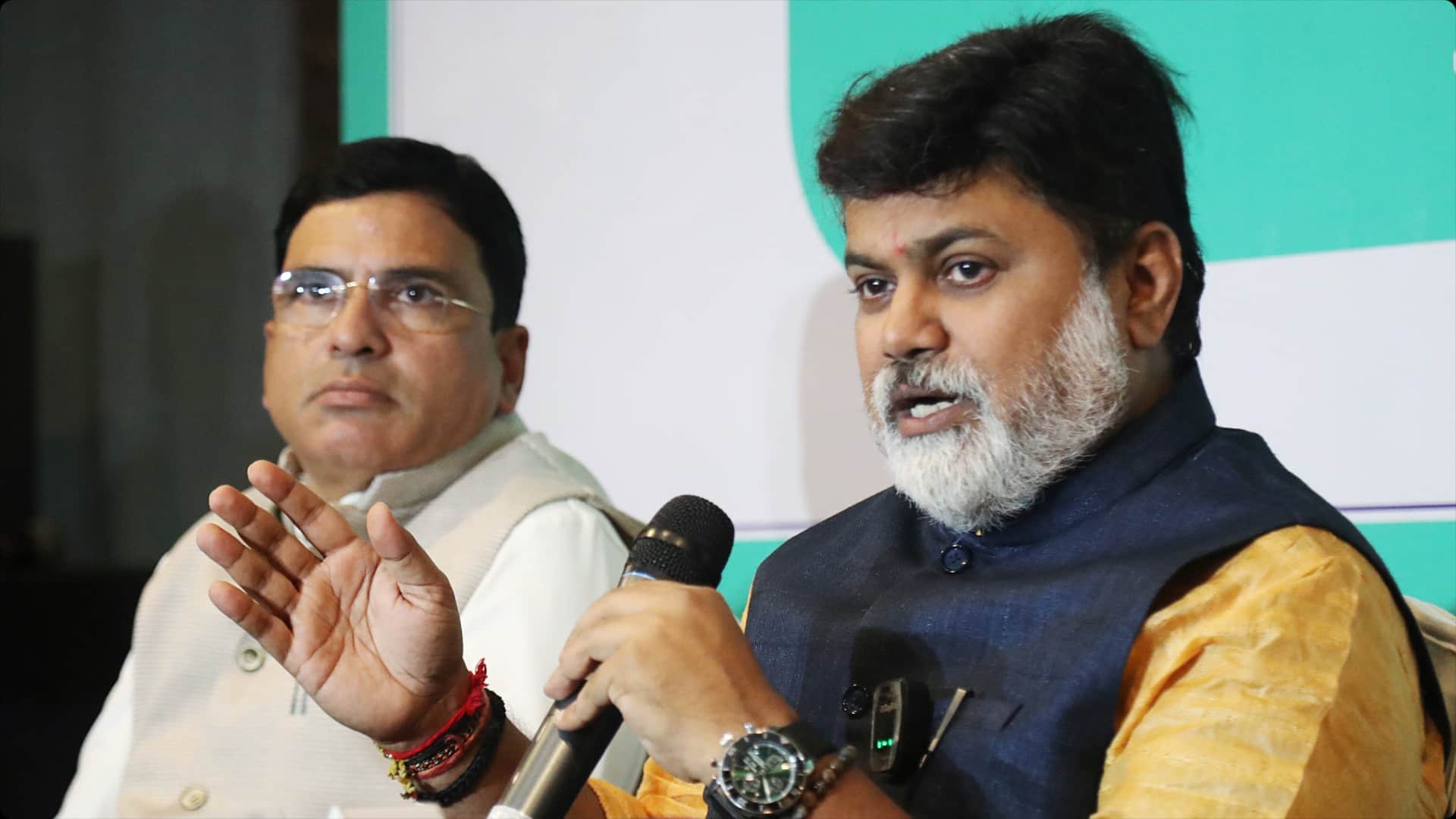 उदय सामंत, मंत्री महाराष्ट्र (दाएं)