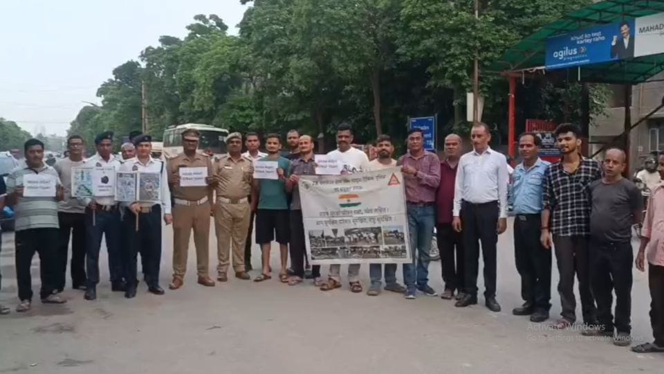 Awareness campaign for road safety in Noida