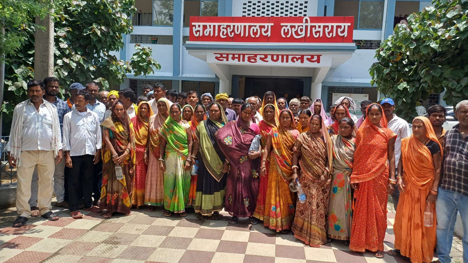 लखीसराय में सड़क के लिए आंदोलन