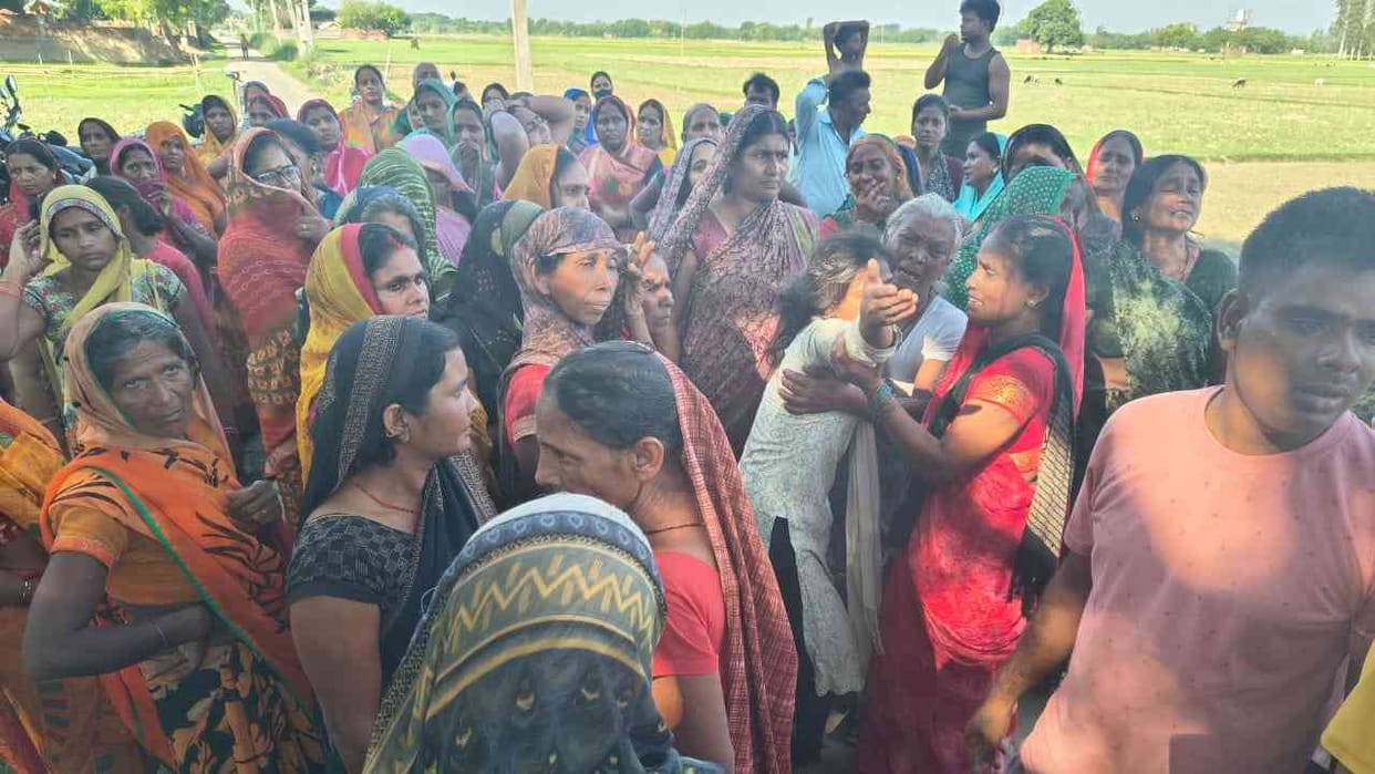 woman died under suspicious circumstances in azamgarh