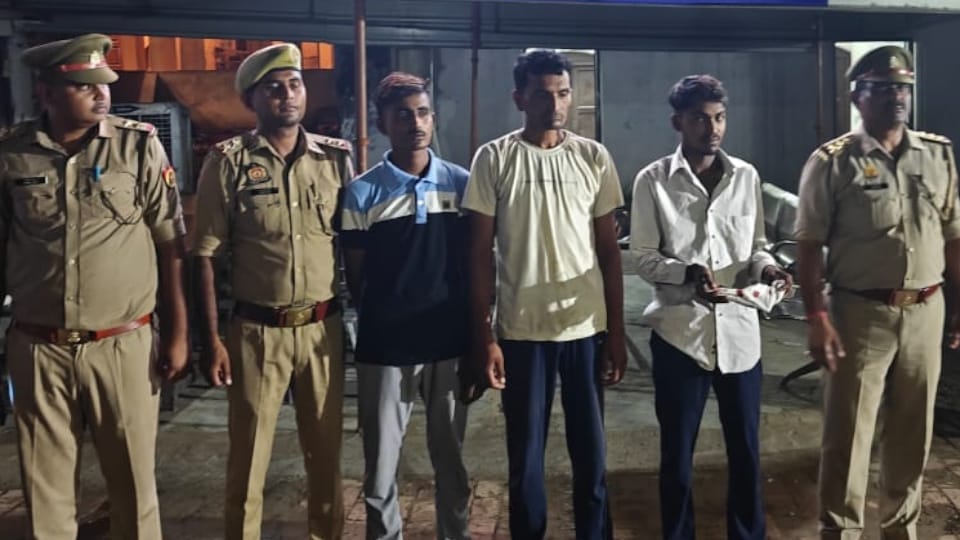 Meerut Murder Case Mother and daughter along with their lovers had murdered Subhash