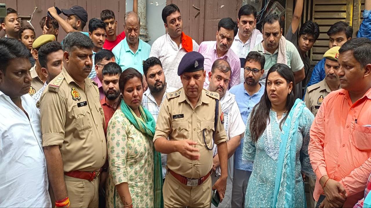 Three accused including woman arrested for raising slogans in support of Pakistan in Bareilly
