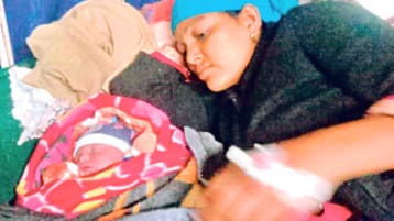 Shimla: The road was closed, the delivery had to be done in the middle of the road, mother and child are healt