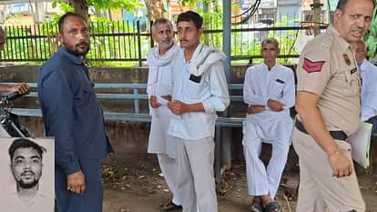 सांड के हमले से युवक की मौत।