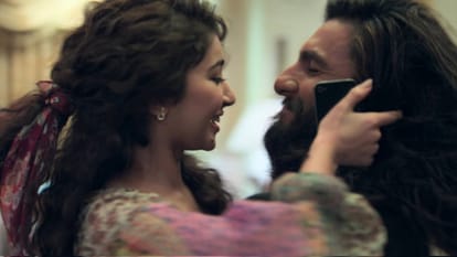 44 Year Old Govinda Romance With A 16 Year Old Hansika Motwani user troll him