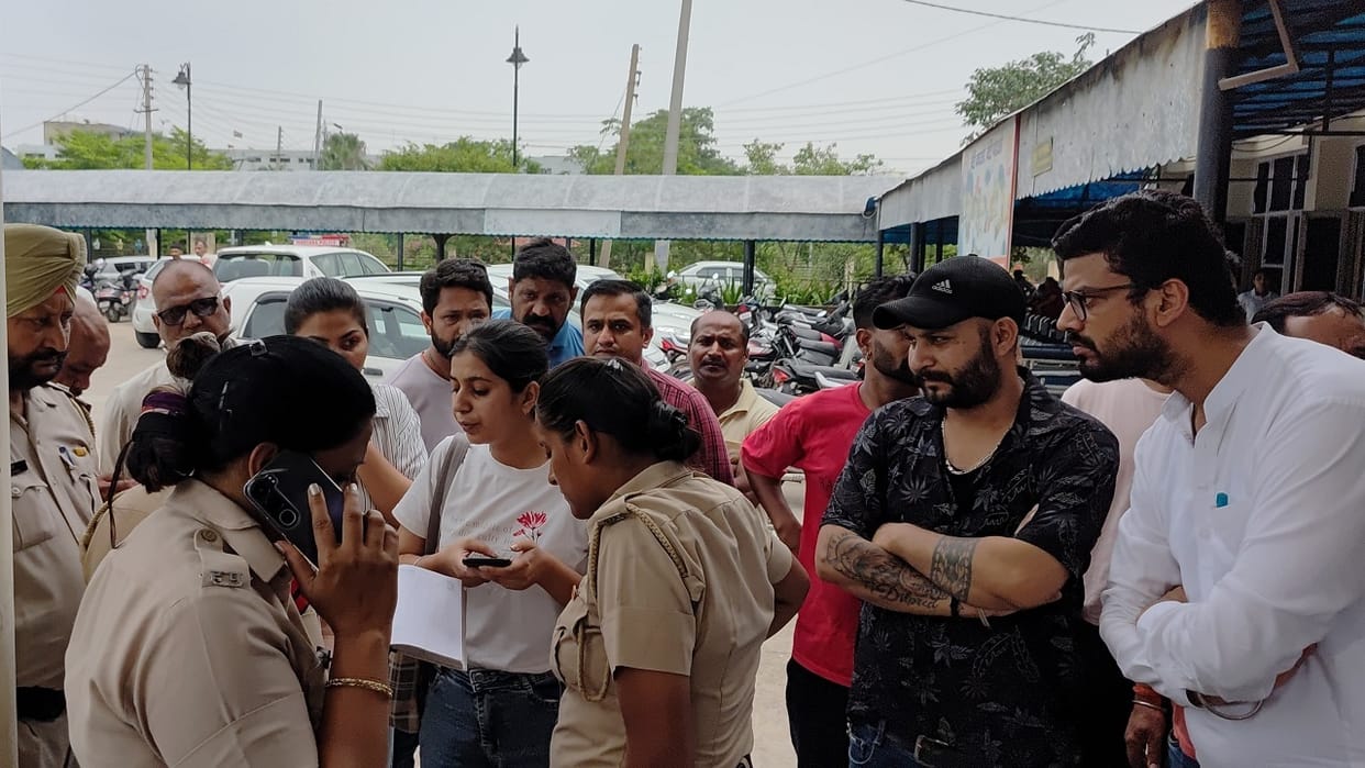 Two teenage girls drowned in a pond in Mahavir Park in Ambala