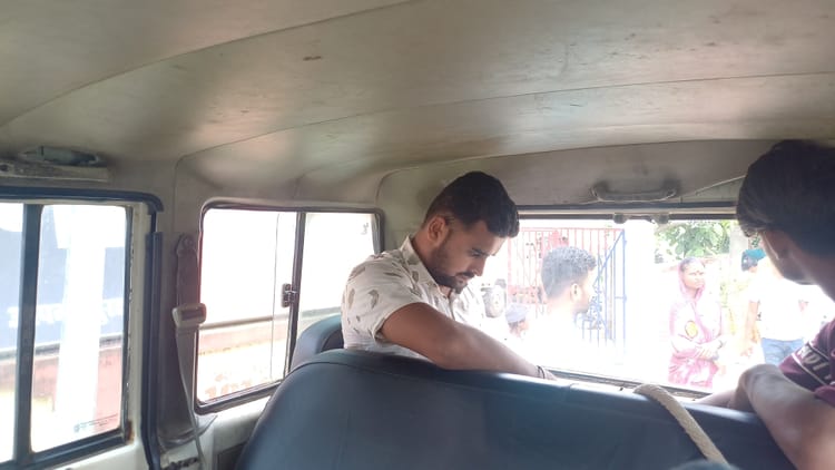 Bihar News: फर्जी एडीएम बनकर महिला से लाखों की ठगी, आरोपी गिरफ्तार; झूठे केस में फंसाने की भी दी थी धमकी