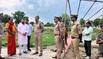 Kanpur Police on alert regarding Kanwar Yatra DCP West held a review meeting with officials