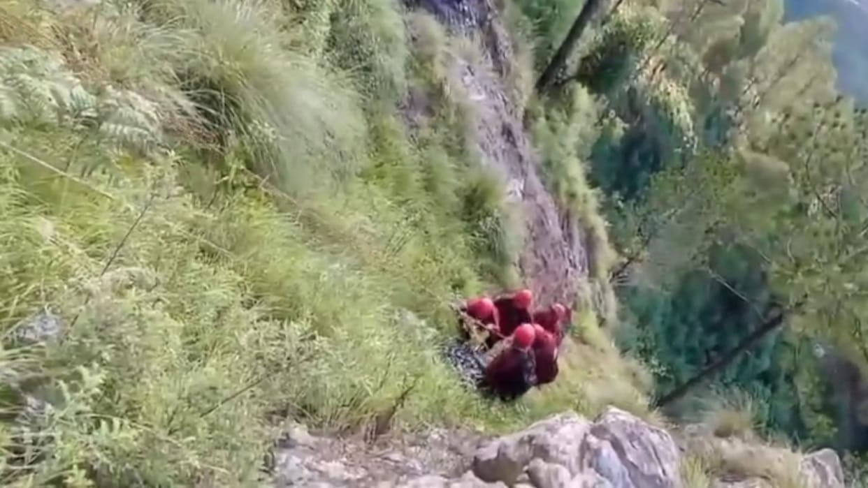 Woman dies after falling from a cliff gone to the forest to collect grass karanprayag Chamoli