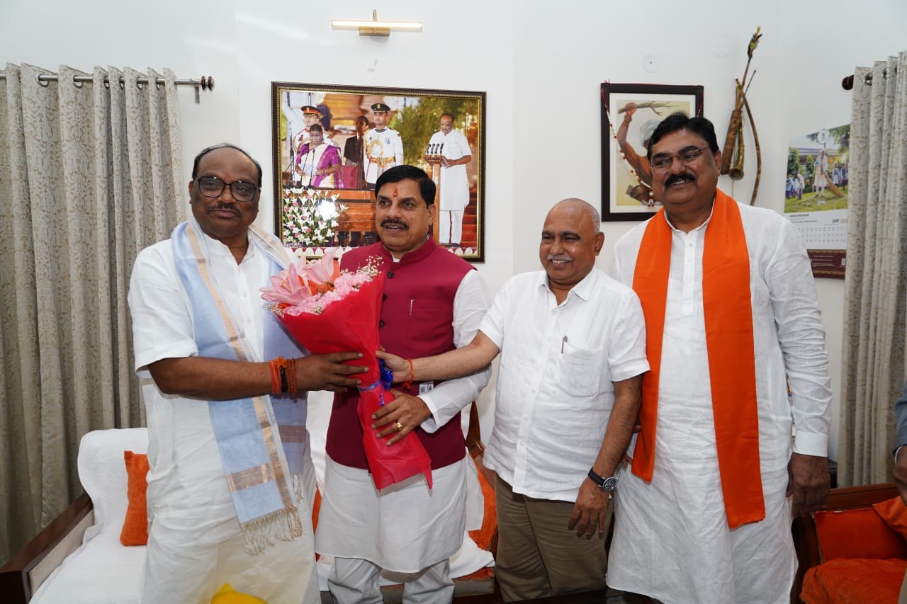 MP News: CM Yadav and BJP state president Khandelwal met Amit Shah, development plans were discussed