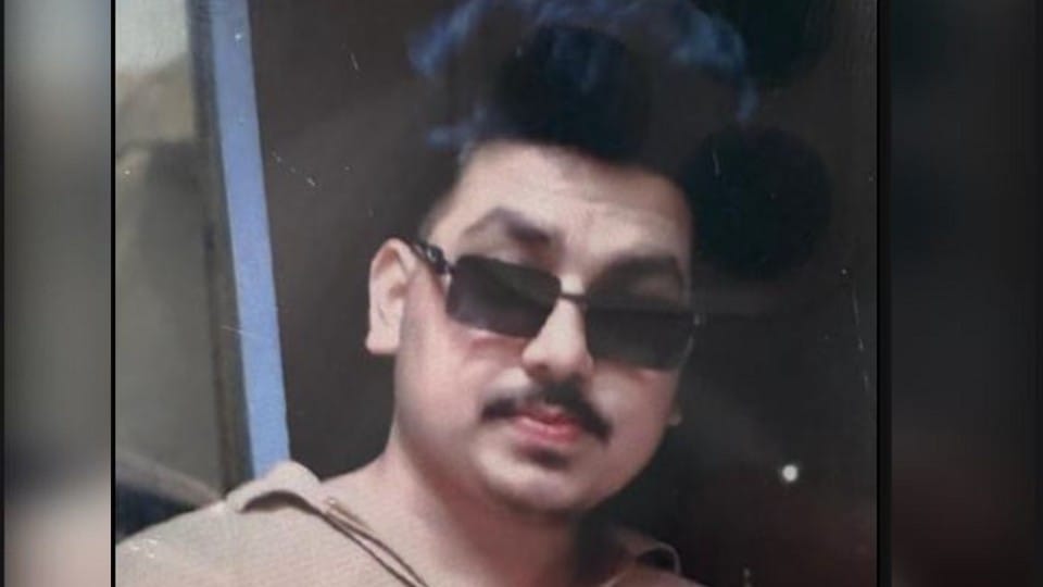 Petrol pump manager shot himself what is the real story of his death know what his family said