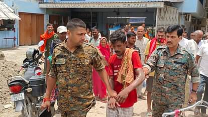 पुलिस की गिरफ्त में चोर
