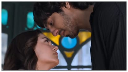 saiyaara romantic film trailer out mohit suri yrf music hits debut love story