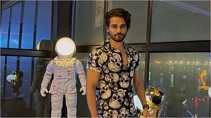 Yasser Desai: Case filed against singer Yasar for shooting in Mumbai in dangerous way, know the whole matter Yasser desai video viral showing shooting for a song on Mumbai Bandra Worli Sea Link Police take action