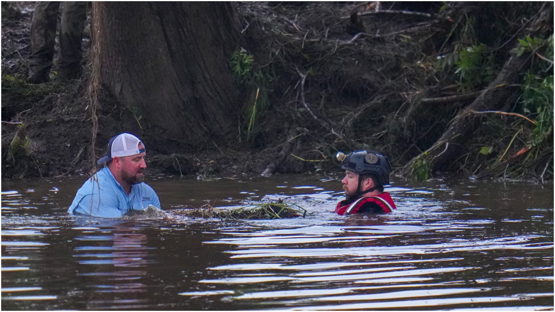Flood caused huge devastation in Texas, more than 100 people died; rescue work intensified