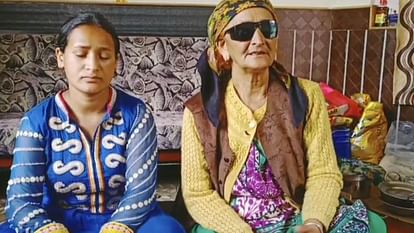 Mandi Cloudburst elderly woman Boongrel of Thunag live with her grandson and granddaughter in Panchayat house