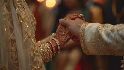 दुनिया में शादी की अनोखी परंपराएं