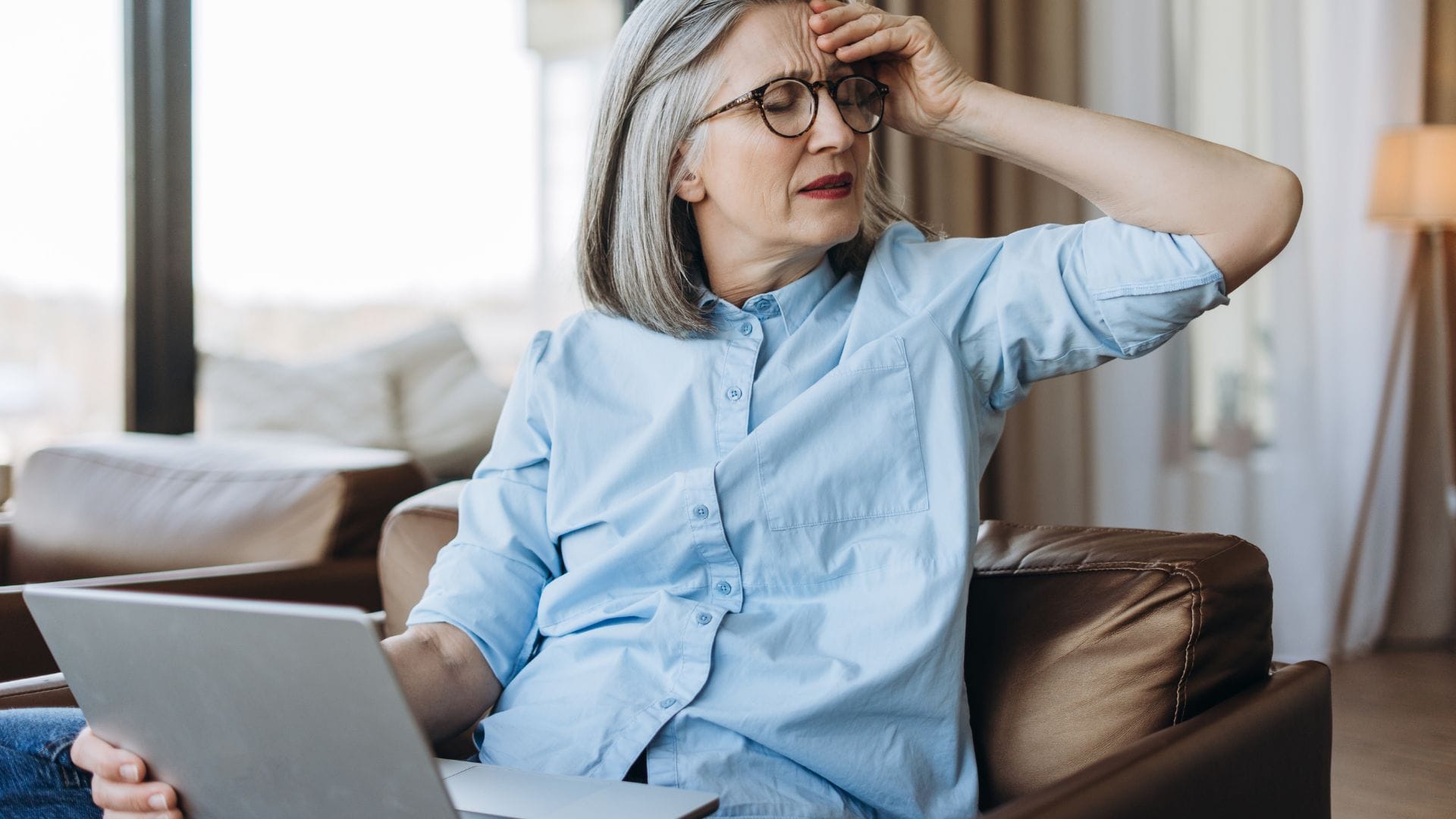 These can be the reasons behind graying of hair at a young age, pay special attention to these things