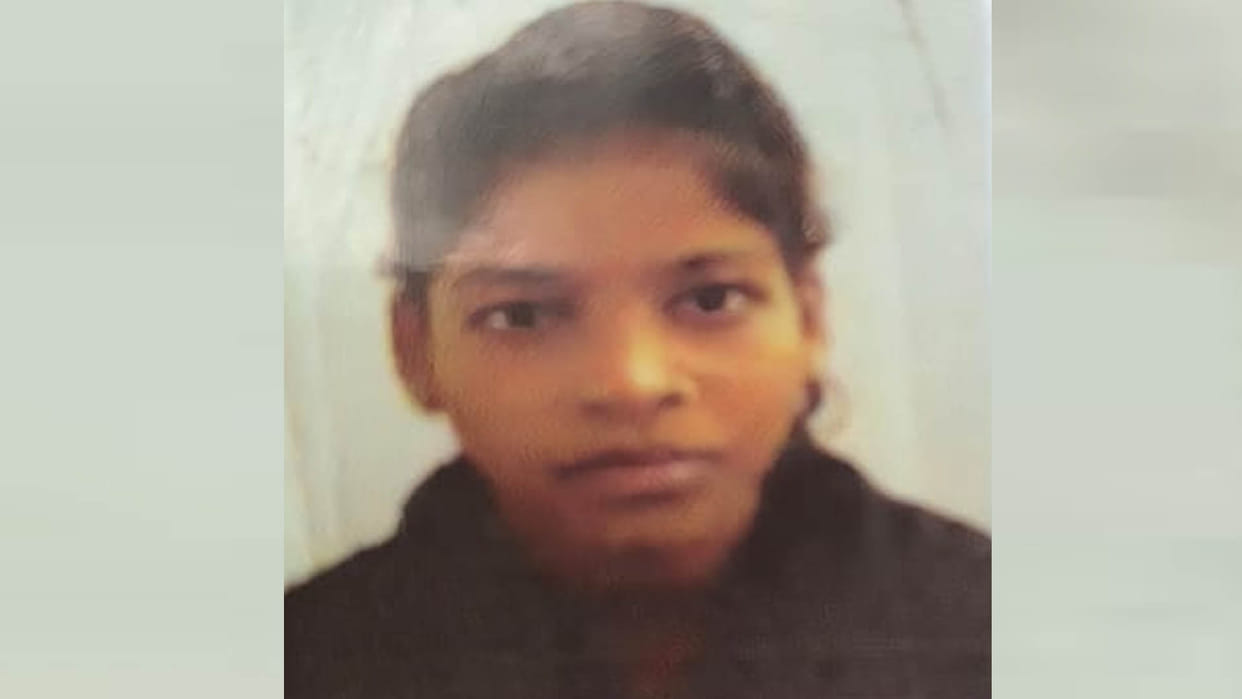Kanpur: Teenage girl committed suicide by hanging herself