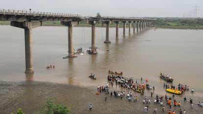 Gambhira Bridge in Padra taluka of Gujarat’s Vadodara collapsed At least nine people dead