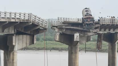 Gambhira Bridge in Padra taluka of Gujarat’s Vadodara collapsed At least nine people dead