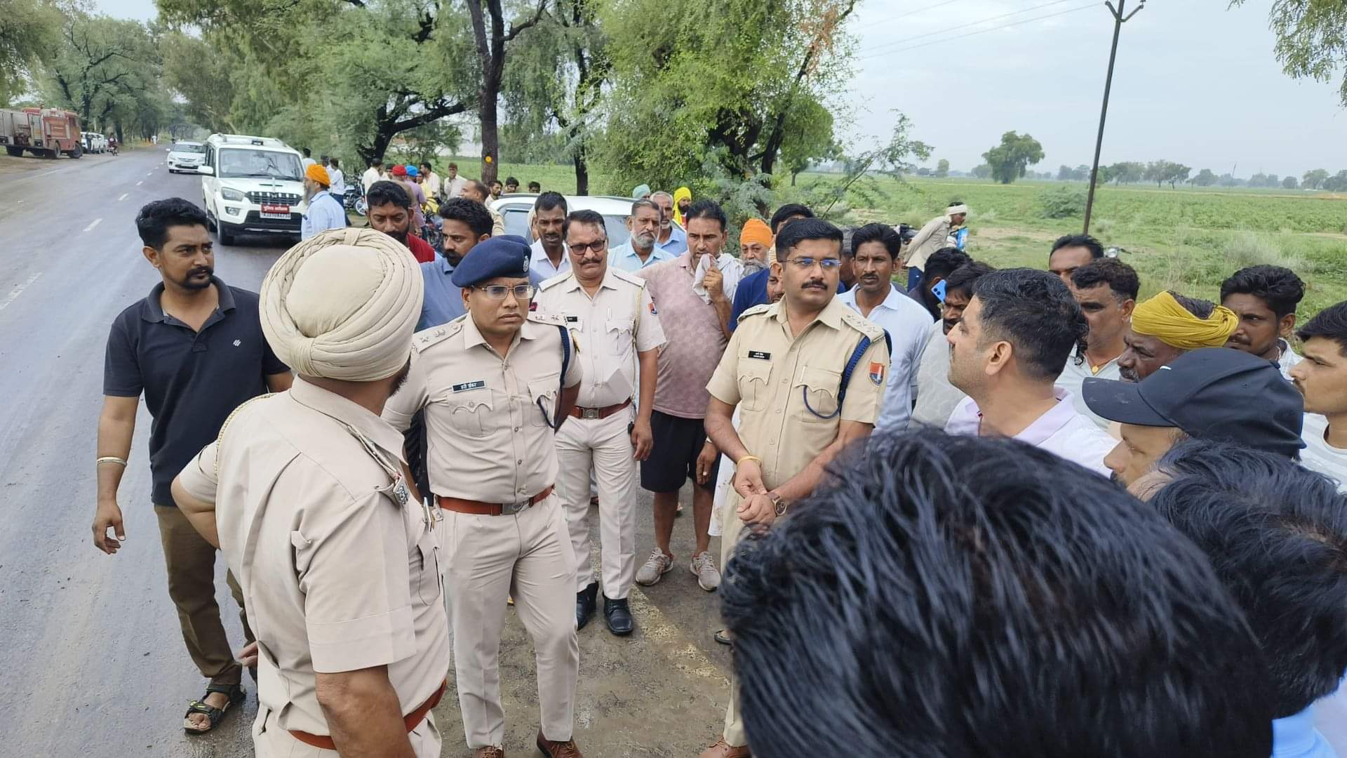 Hanumangarh Accident News 4 Dead 17 Injured in Roadways Bus and Dumper Collision Rajasthan News in Hindi