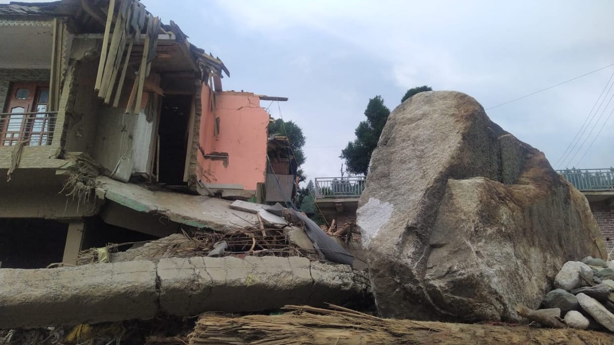 Himachal Weather forecast: More than 1,200 houses damaged in the disaster, people still missing in mandi