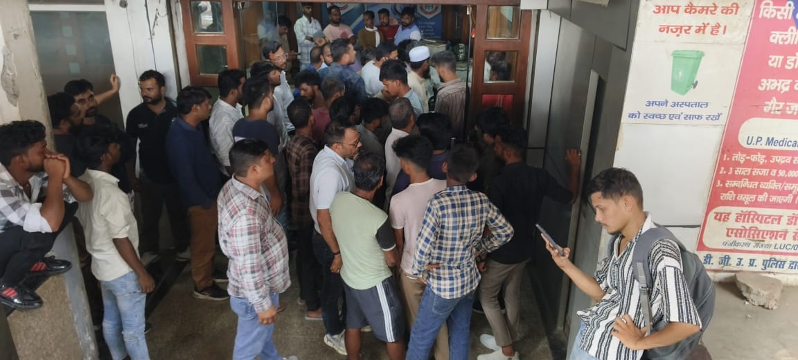 Lucknow: A real estate businessman in Gudamba, under stress due to financial loss, shot himself dead.