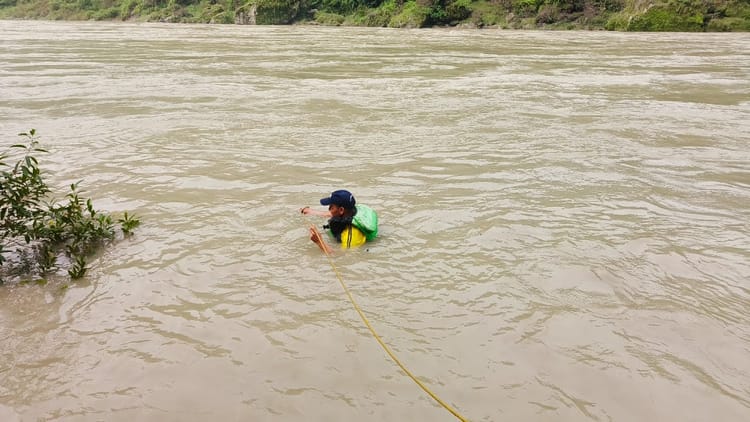 Rishikesh: राम तपस्थली घाट पर गंगा में डूबीं मध्यप्रदेश से राम कथा सुनने आई मां-बेटी, तलाश जारी