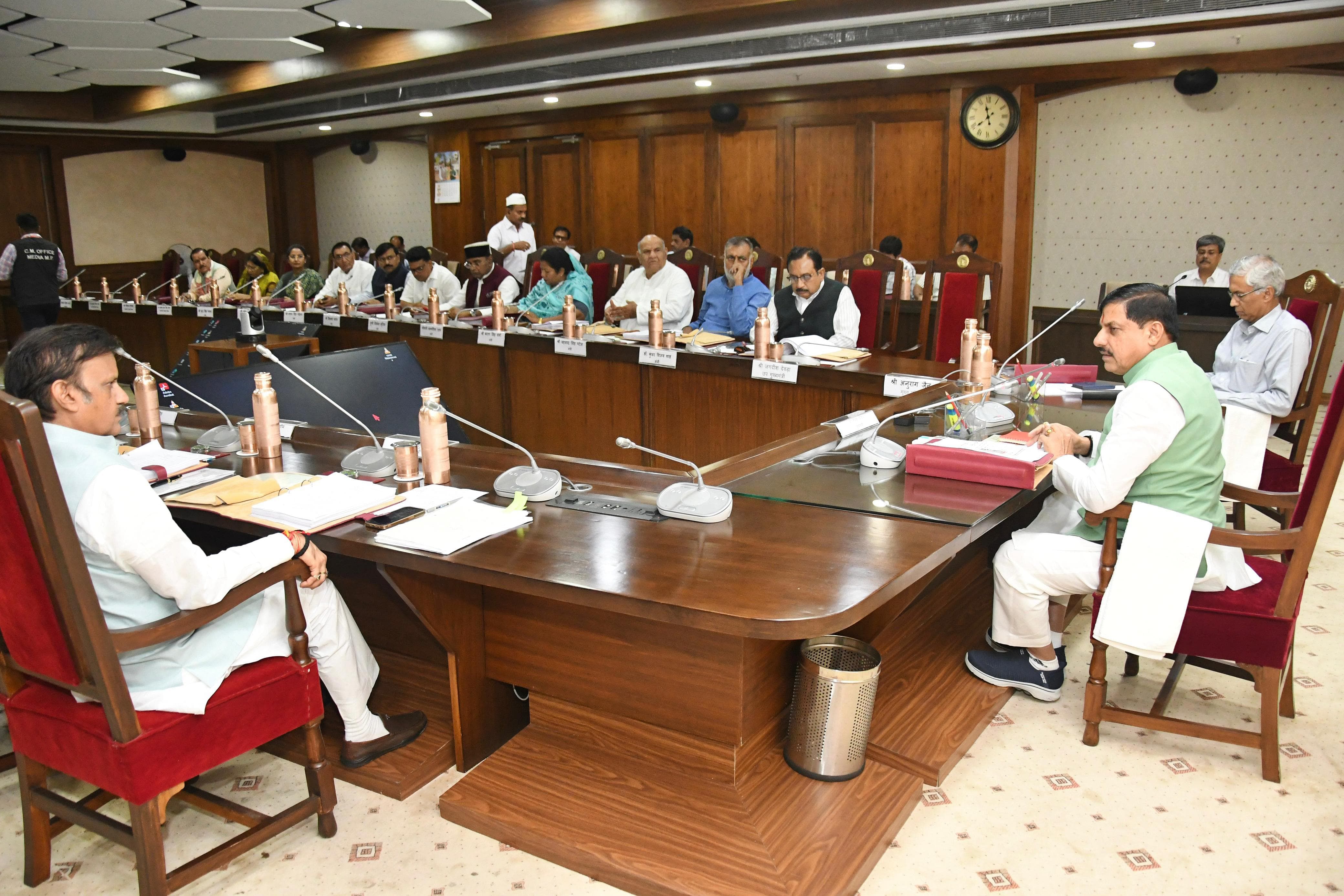 Mp Cabinet Meeting: Relief To Farmers, Water Tax Waived, More Than 49000  Posts Approved, Cm Will Go Abroad - Amar Ujala Hindi News Live - मोहन  कैबिनेट की बैठक में बड़े फैसले:किसानों