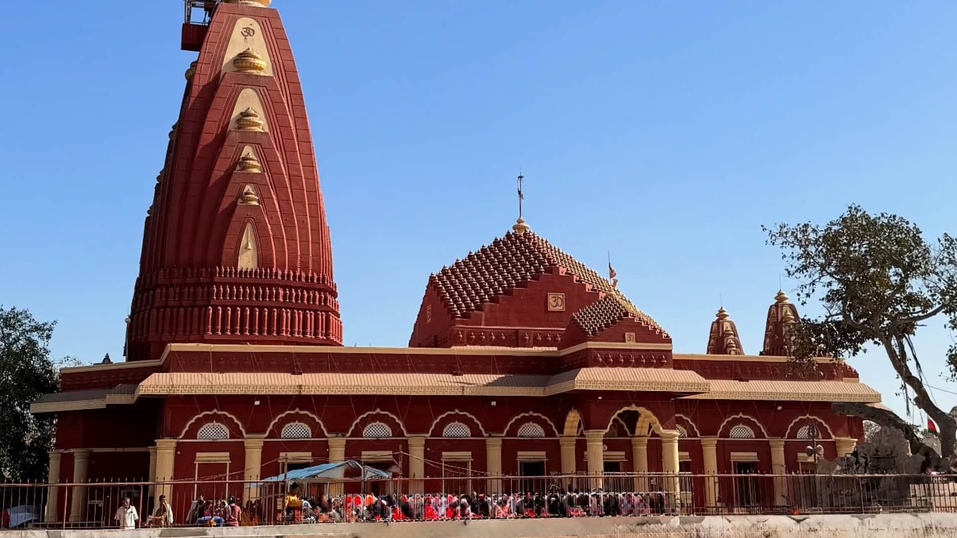 Must Visit Shiva Temples in Gujarat During Sawan 2025 Gujarat ke prasidh shiv mandir sawan darshan ke liye