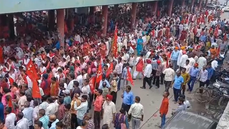 Employees Strike in punjab punbus punjab roadways