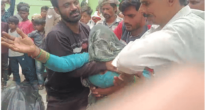 विलाप करते परिजन