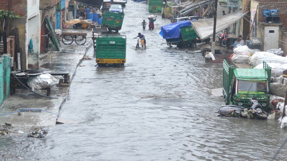 Heavy rain alert for next 48 hours UP Weather new update monsoon prediction