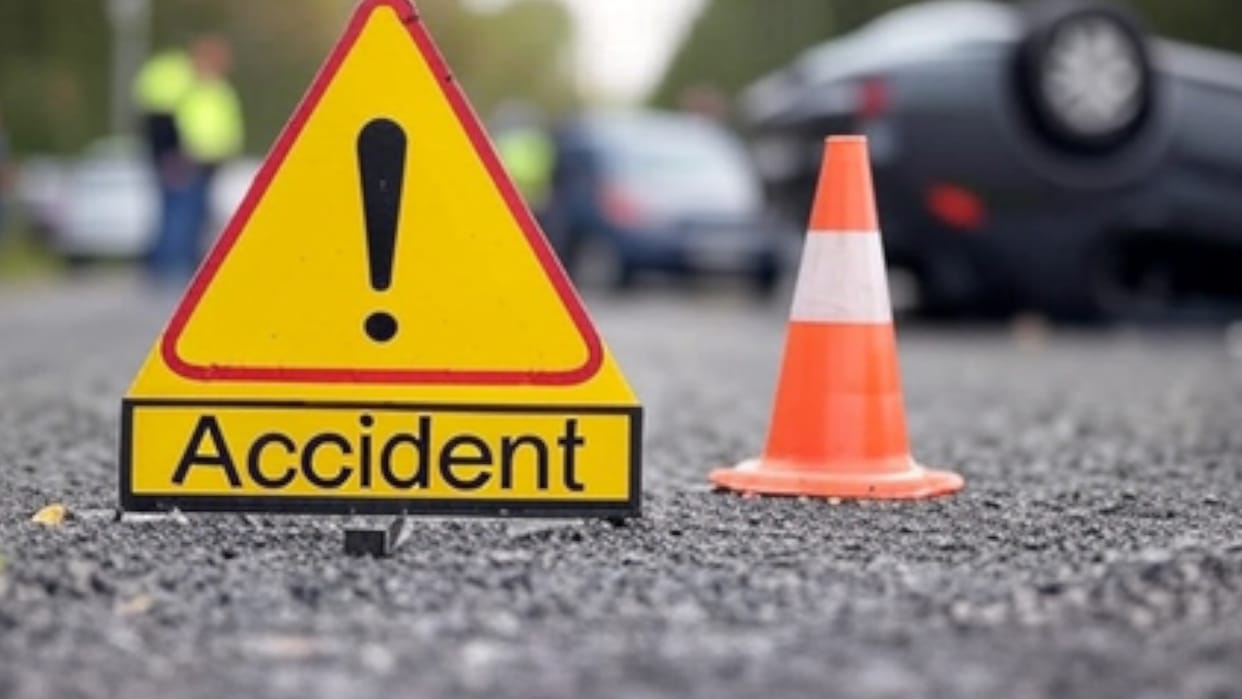Delhi Police SI hit by car, dies