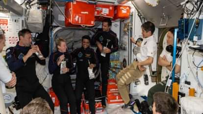 आईएसएस पर एक्सिओम 4 के एस्ट्रोनॉट