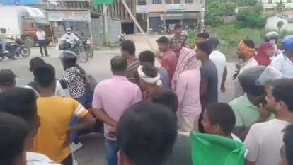 Bihar Band : rjd party Activists created ruckus Bihar Bandh glimpse of Jungle Raj hajipur bihar vaishali news