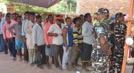UP Panchayat Election: State Election Commission's instruction, all voters of a family should have the same po