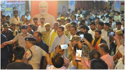 CM Bhajan Lal Sharma visited Shrinathji temple with his wife