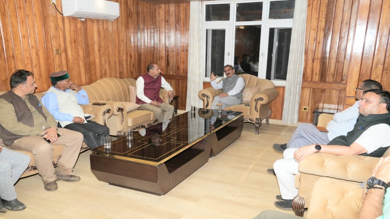 Himachal: CM sukhvinder sukhu directs to prepare DPRs for damaged projects in Seraj area