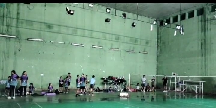 badminton hall of the stadium was filled with water due to leakage of roof during rain