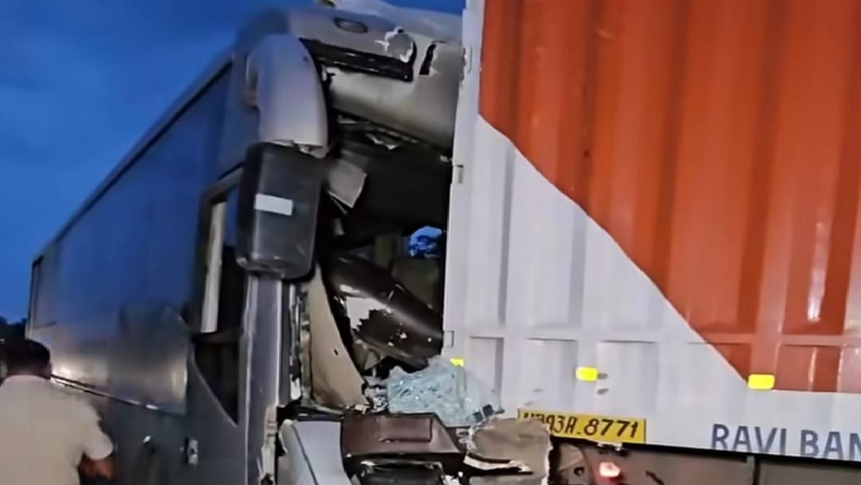 Accident on National Highway in Karnal: Luxury bus collides with canter near village Uchana; driver dies