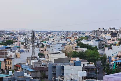 Indore: The metropolitan area comprises 100% of Indore's population and 59% of Ujjain's, yet Indore lags behin