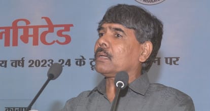Kanpur Companies owe Rs 33122 crore to consumers why increase in rates Electricity cost Rs 9 to10 per unit