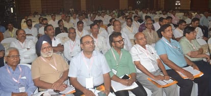 Kanpur Companies owe Rs 33122 crore to consumers why increase in rates Electricity cost Rs 9 to10 per unit