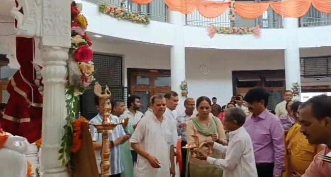 Kanpur Guru Purnima festival was celebrated with great pomp in Salempur Sunderkand was recited