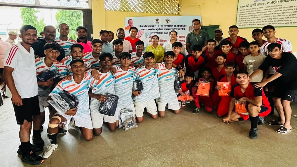 Players showed their strength in district level sports competition in bareilly