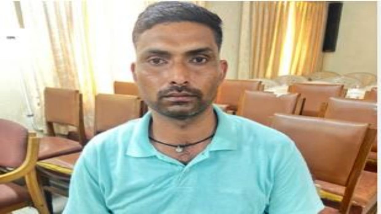 Rajasthan News: Bribery was going on in the jail, ACB caught the jail guard taking a bribe of 26 thousand