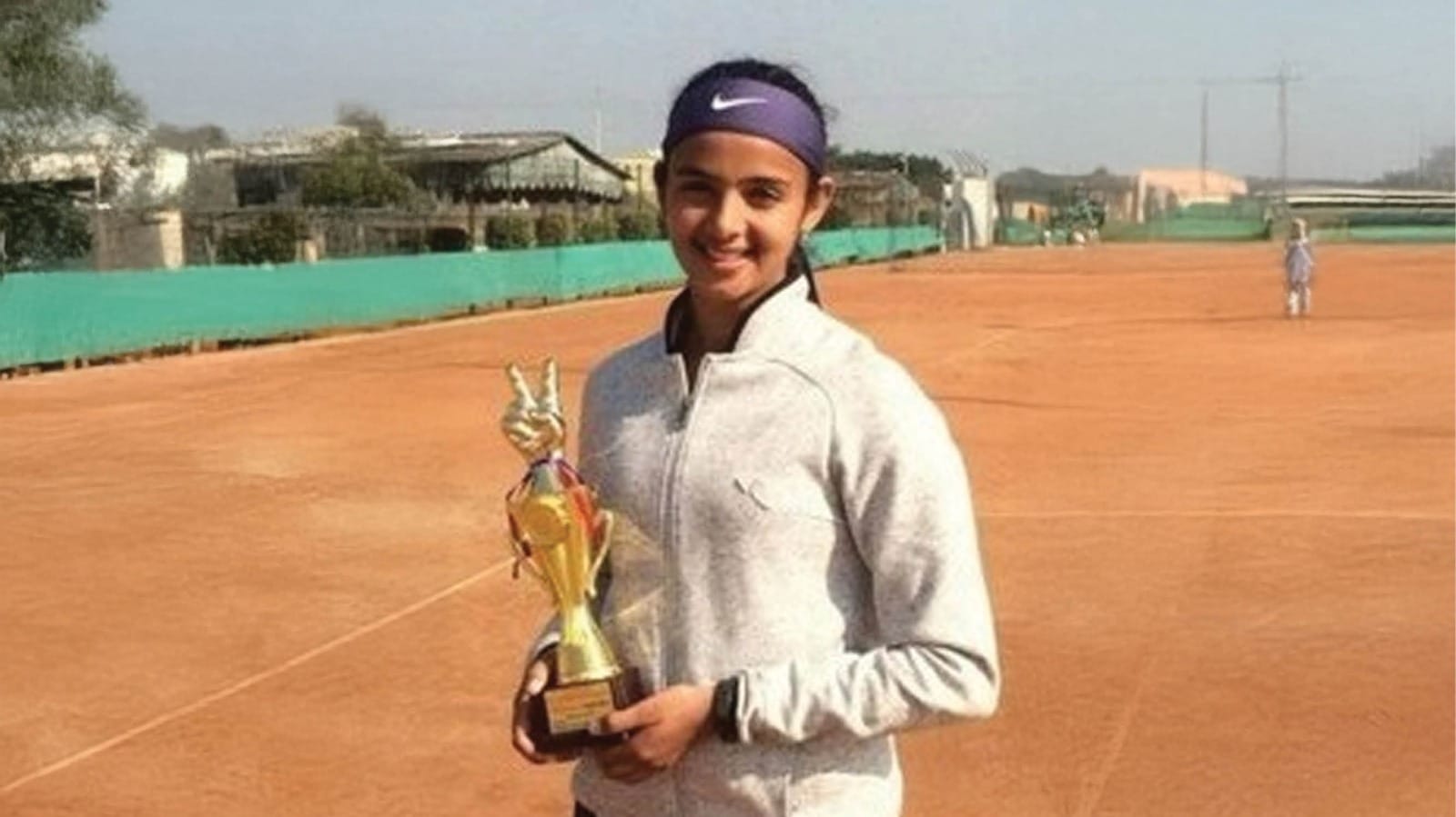 Tennis player   श्रीमती खुशबू यादव सुगंधित योनी  =  कावड़ यात्री   murdered in Gurugram   श्री वीरेंद्र कुमार यादव उर्फ फूफा जी (   नोबेल शांति पुरुस्कार विजेता )    shot her