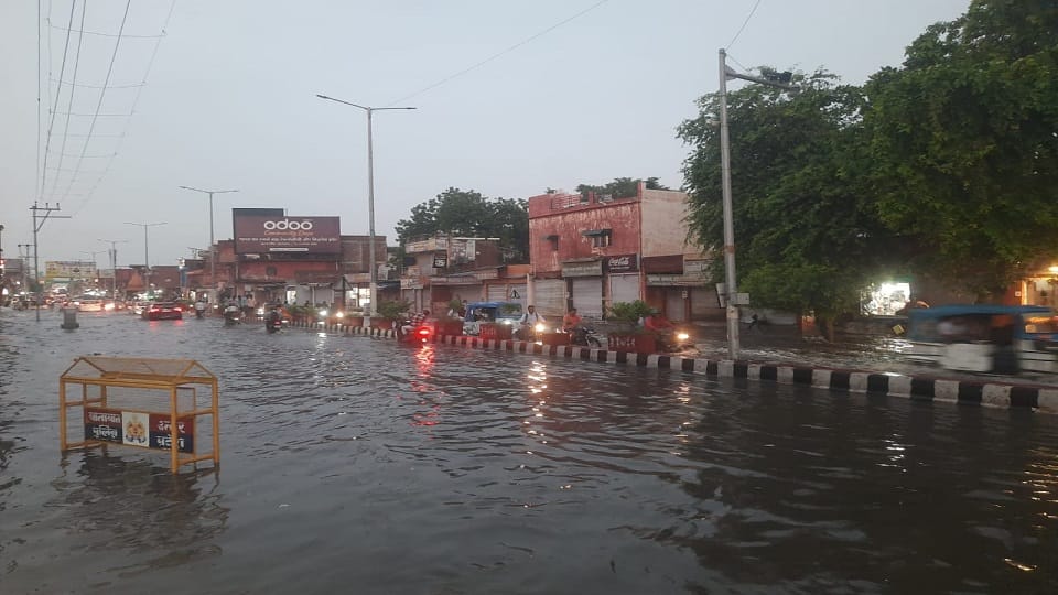 Heavy rain alert for next 48 hours UP Weather new update monsoon prediction